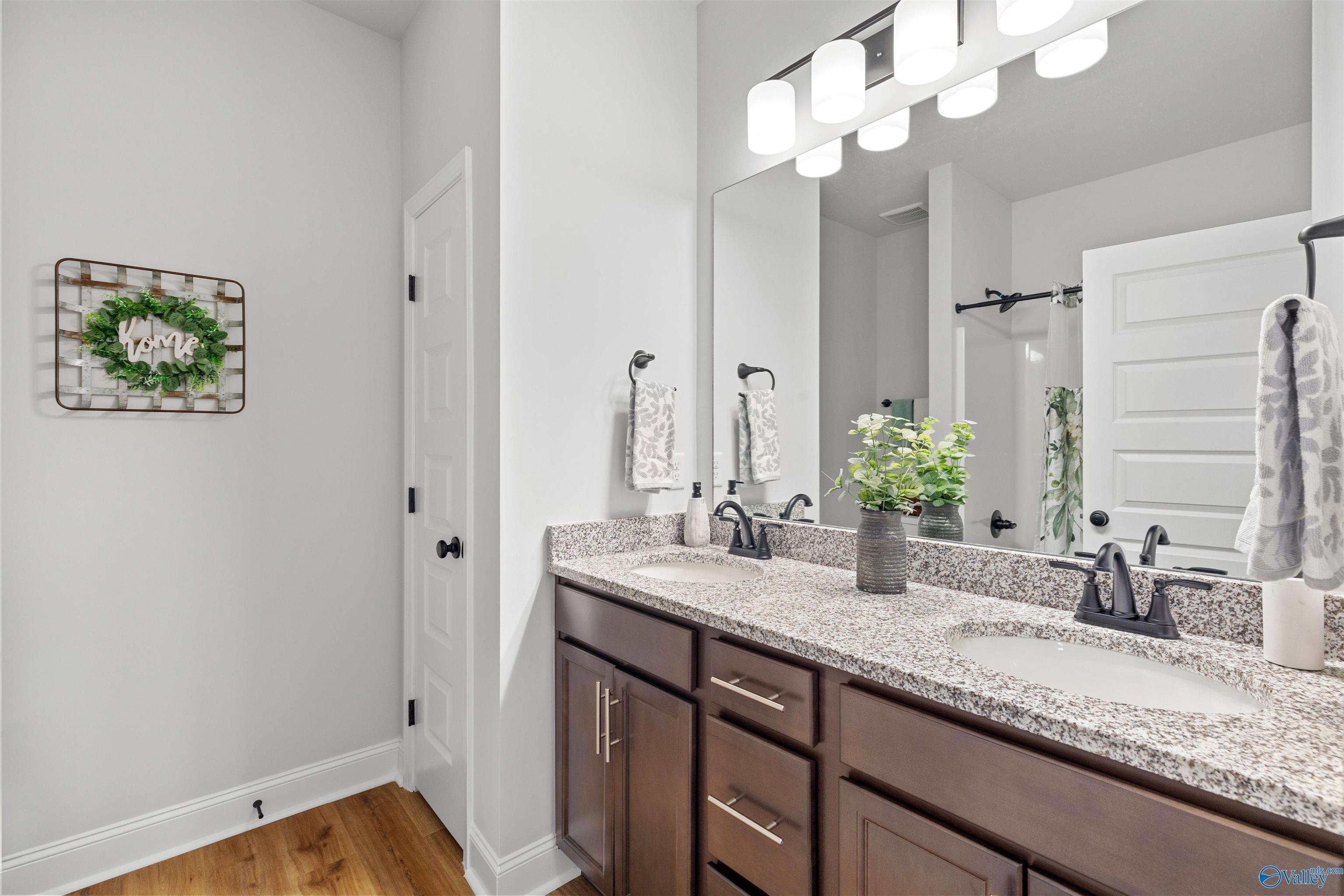 24009 Quints Drive, Athens, Alabama image 31