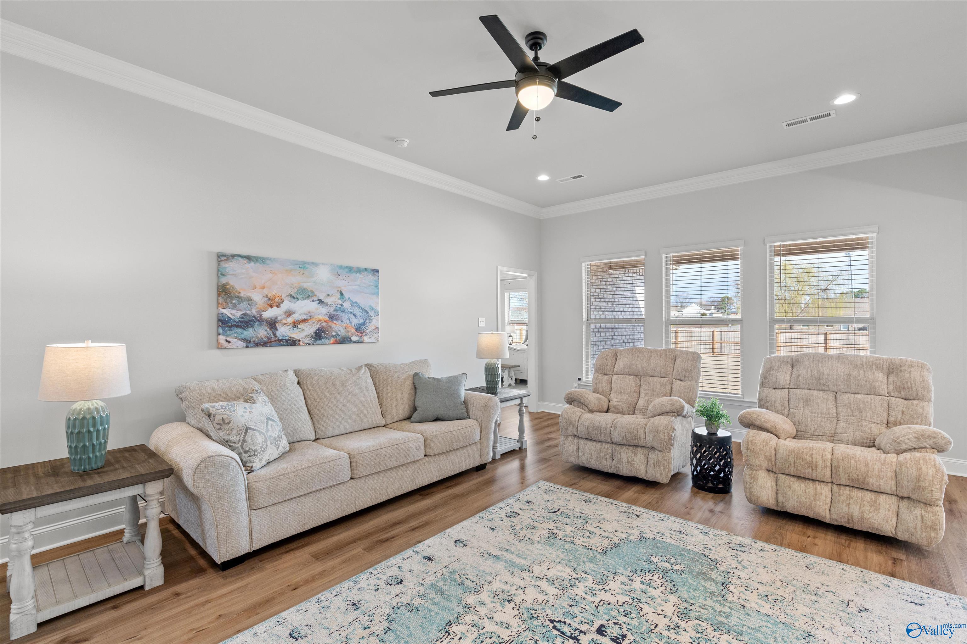 24009 Quints Drive, Athens, Alabama image 8
