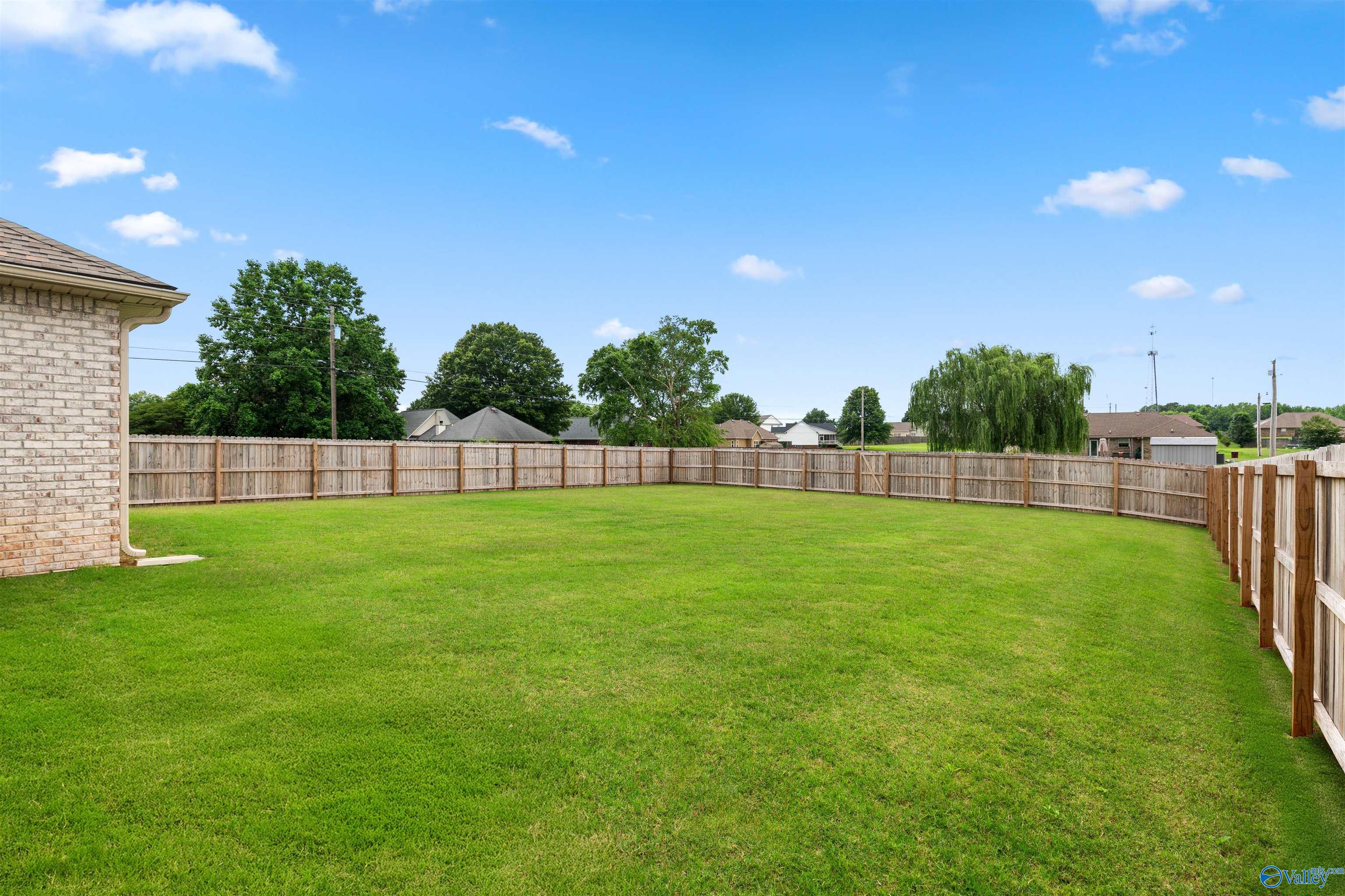 24009 Quints Drive, Athens, Alabama image 40
