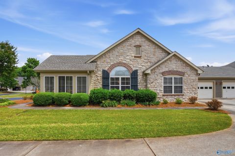 Photo of 52 Laurel Lane SE, Brownsboro, AL 35741 (MLS # 21916869)