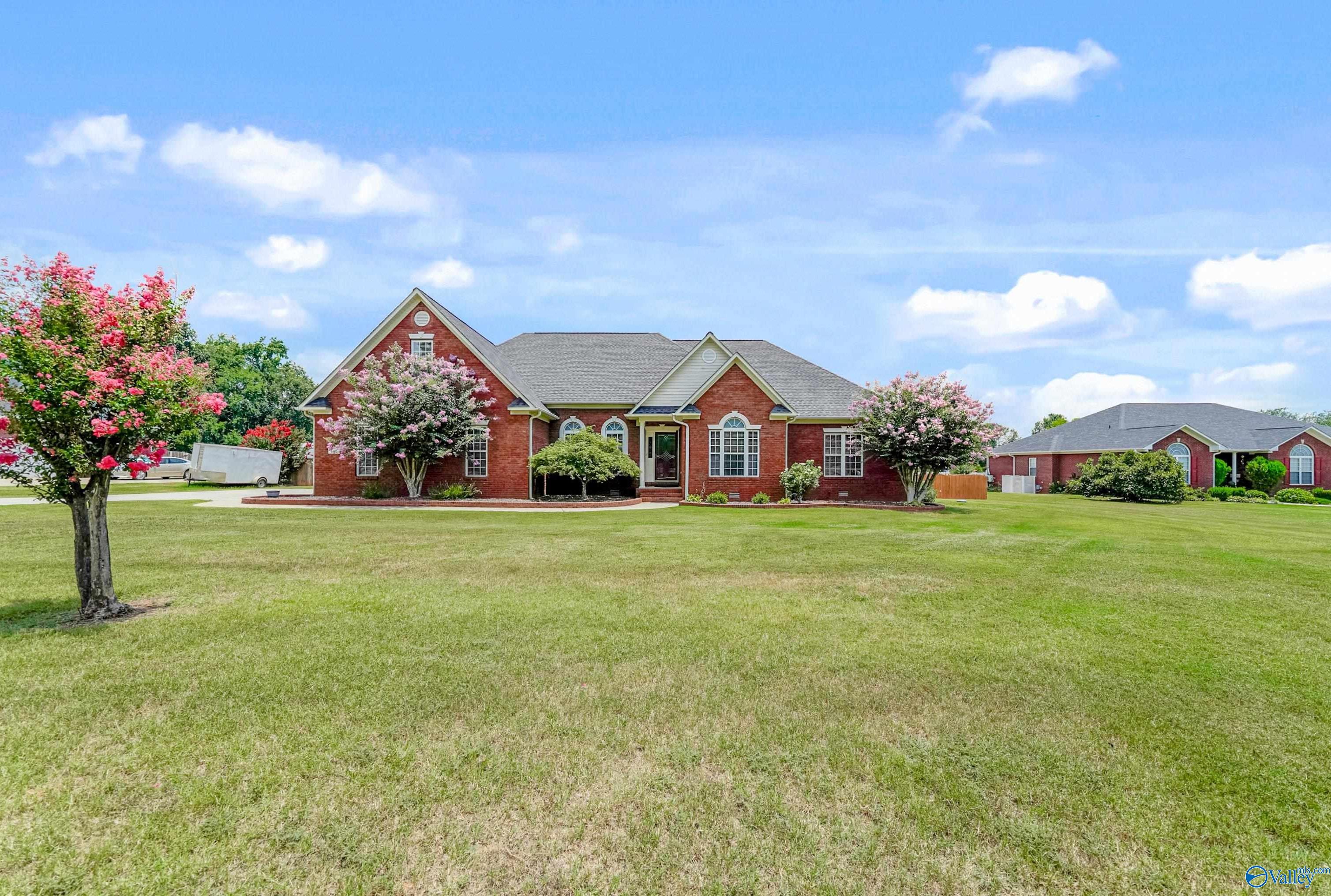 141 Turtle Bend Drive, Toney, Alabama image 1