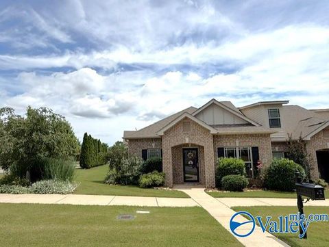 Townhouse For Rent - 20 Cypress Garden Avenue<br/> Huntsville, AL 35824