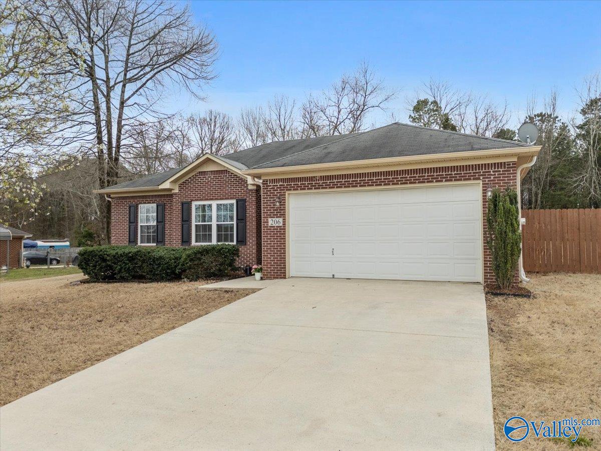 206 Maltese Court, Huntsville, Alabama image 2