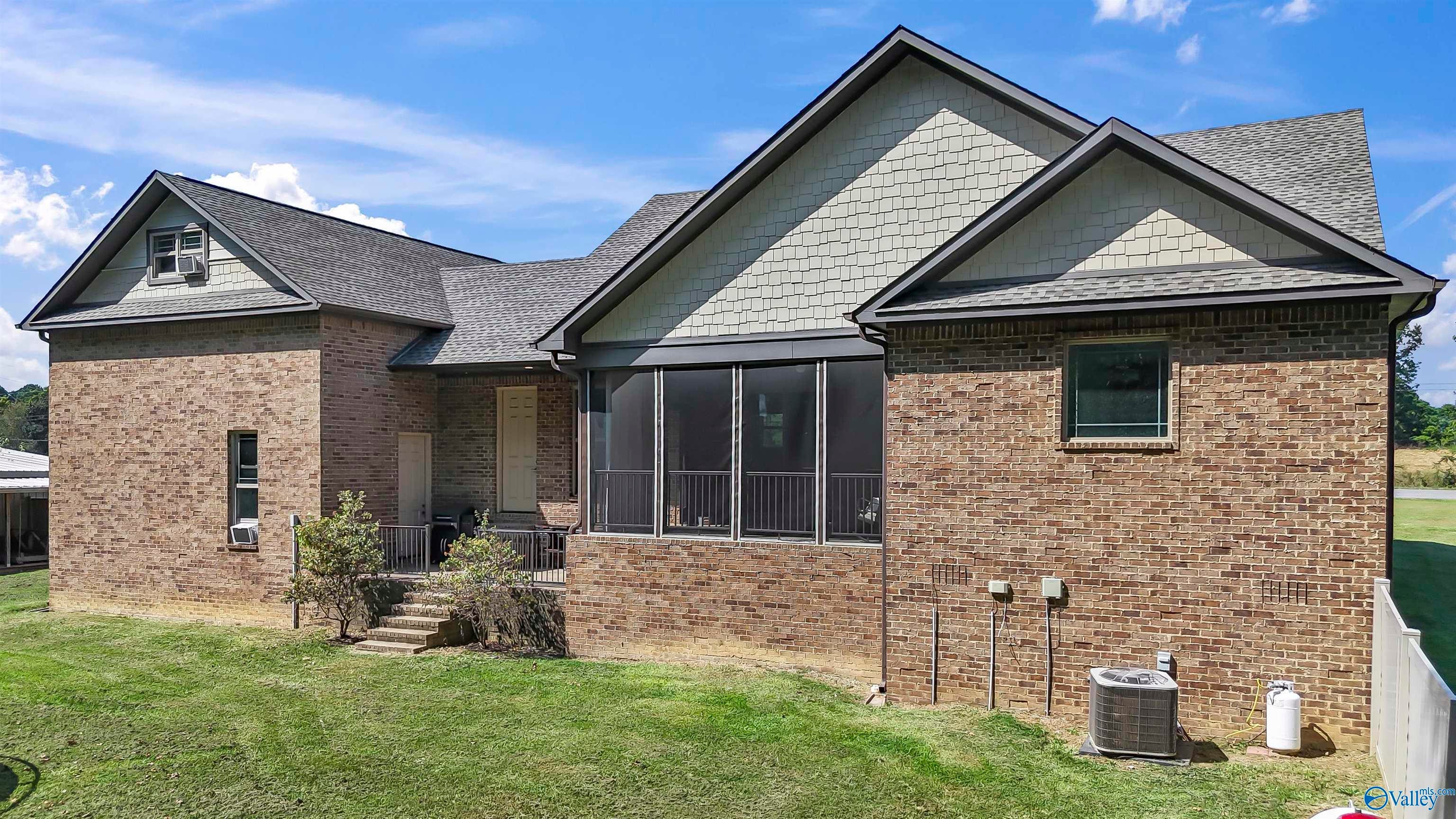 1180 County Road 1693