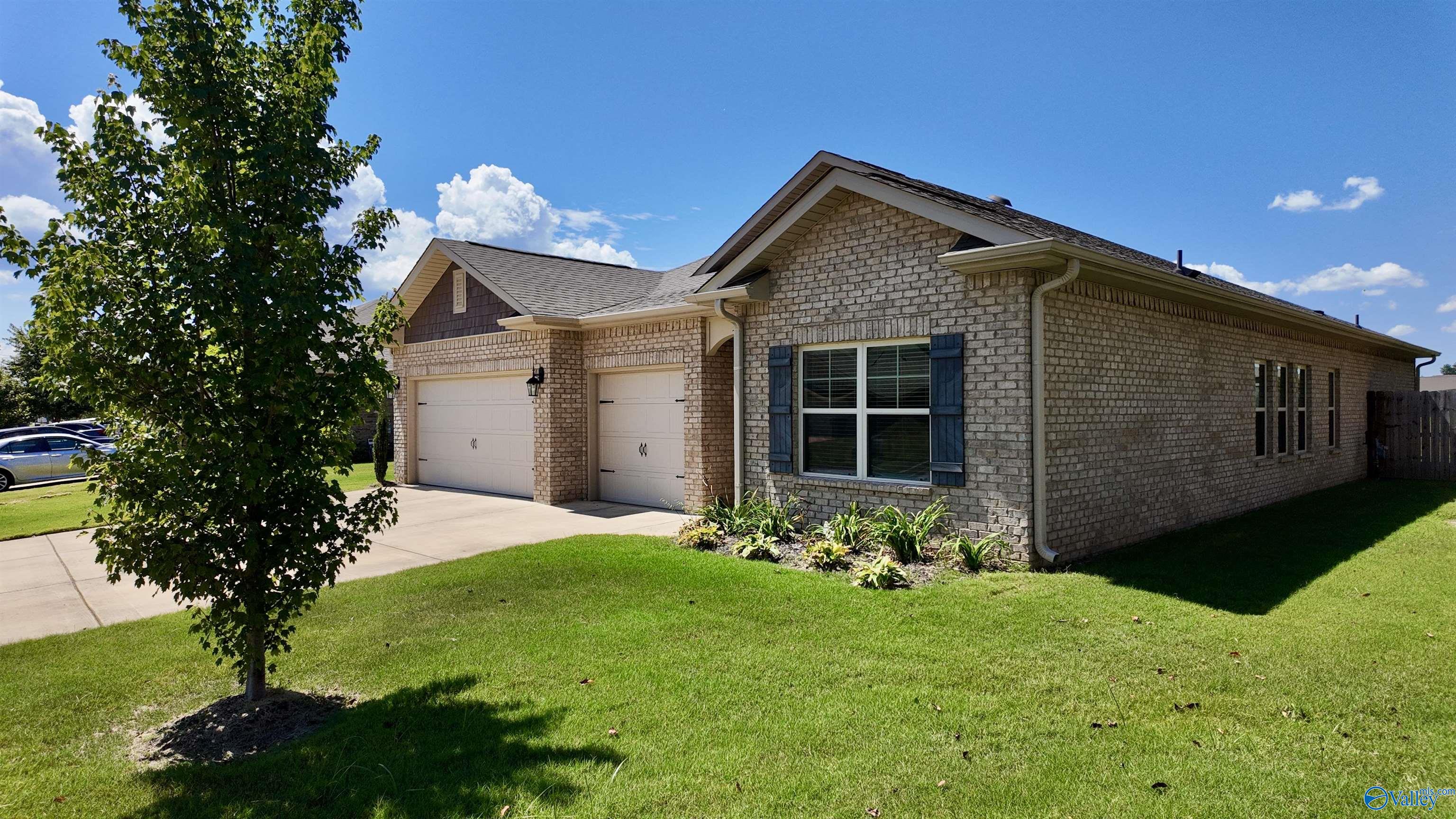 320 Addison Court