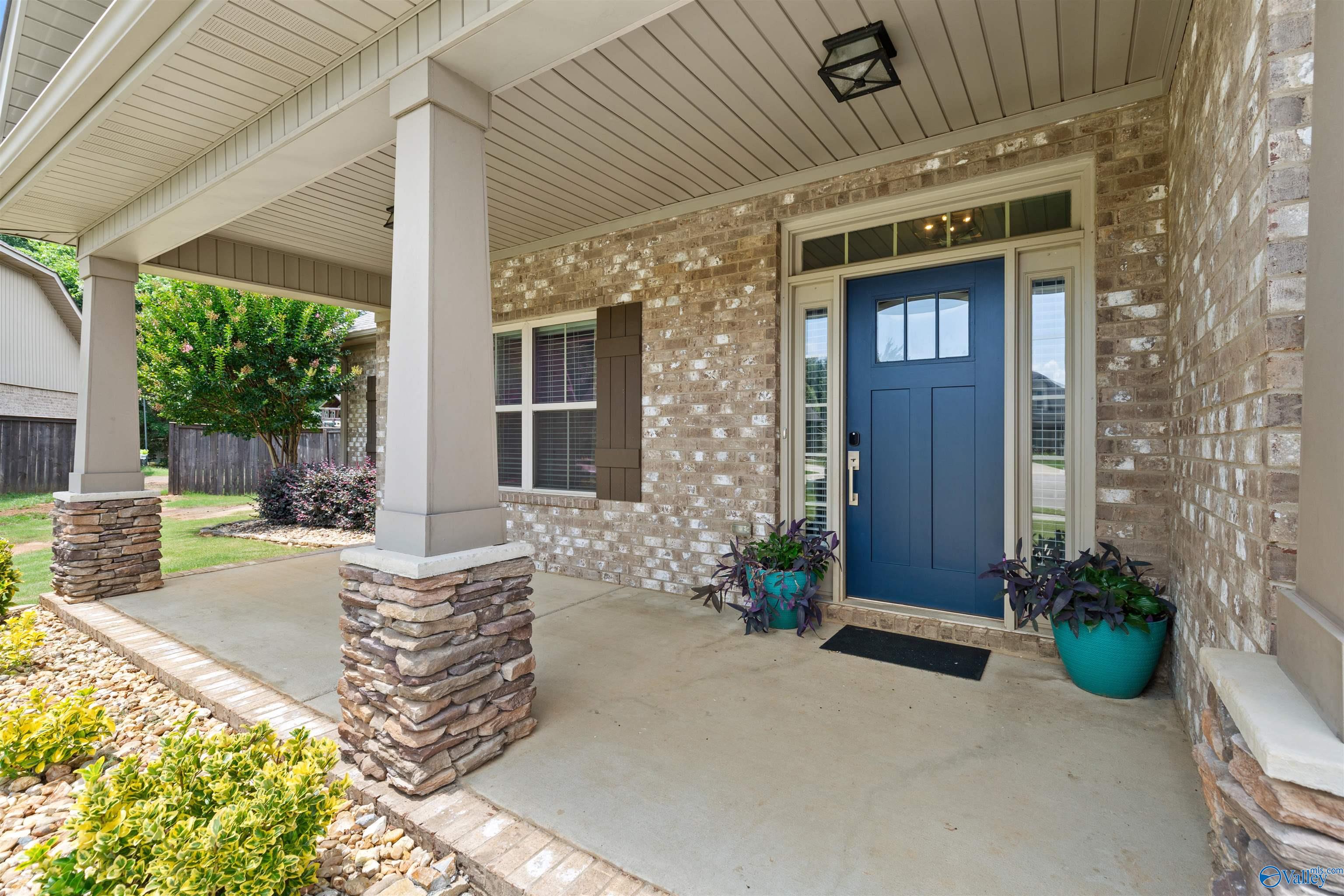 212 Maigold Circle