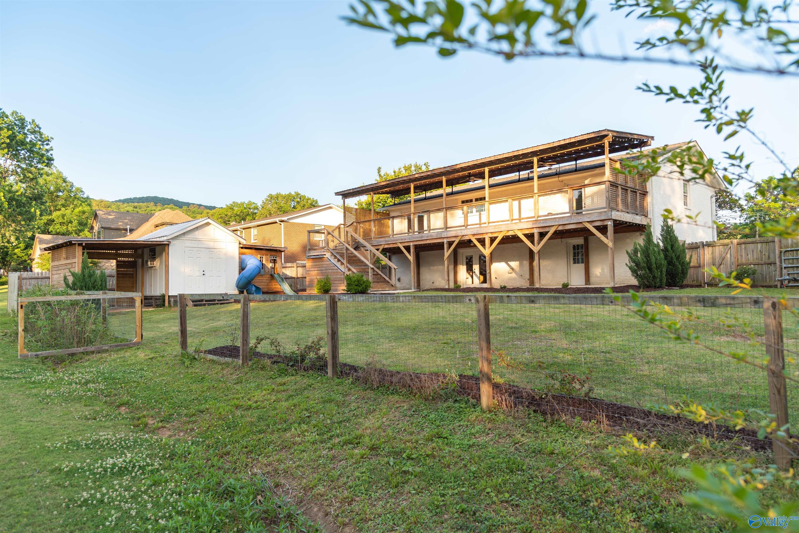 8009 SE Navios Drive SE
