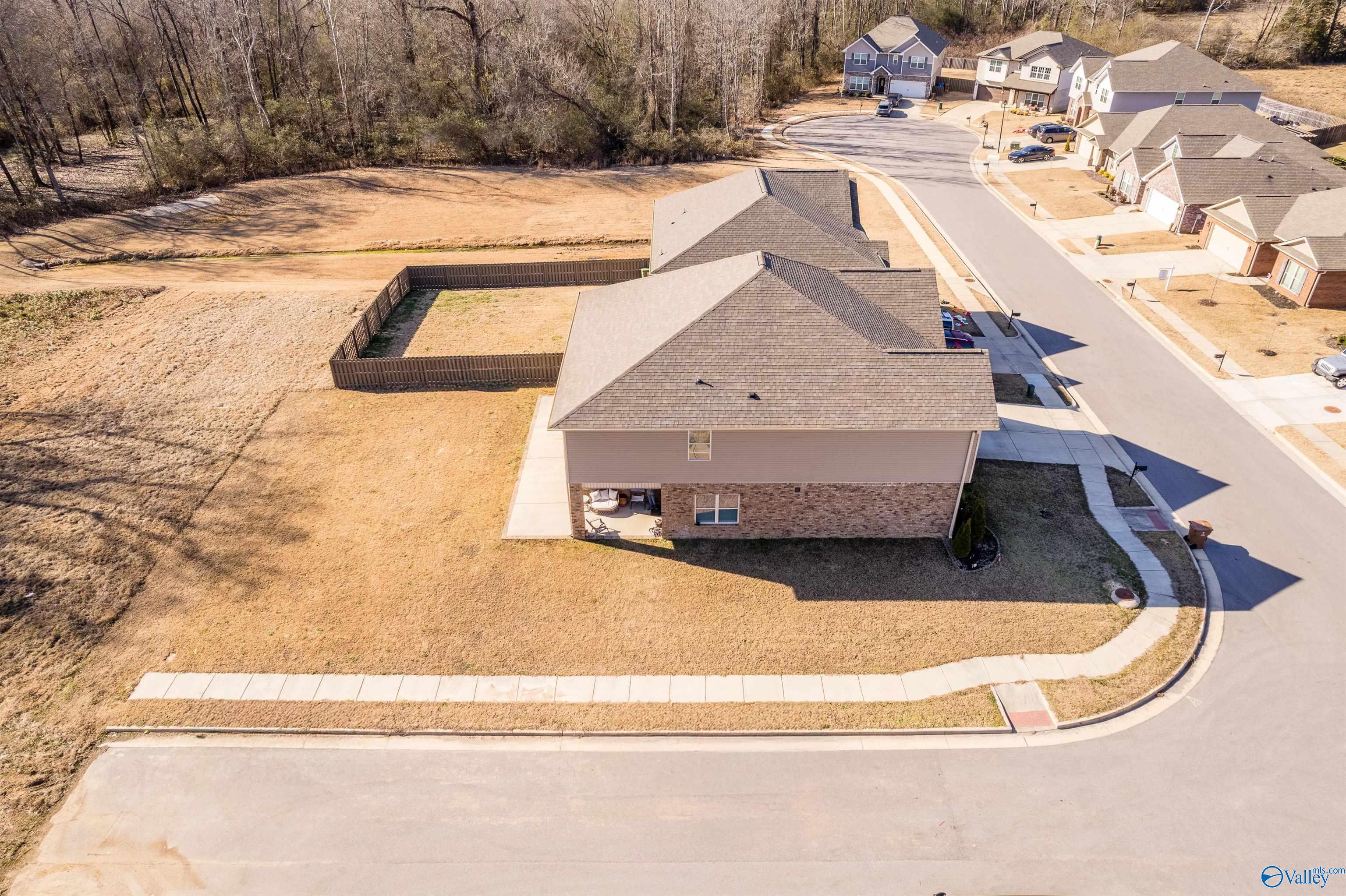 700 Magnolia Place Lane, Hartselle, Alabama image 13