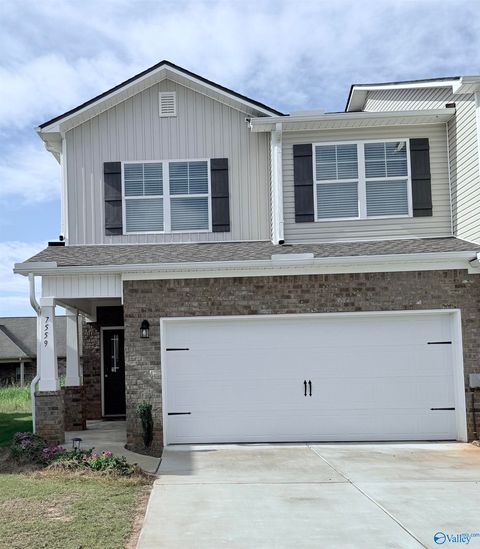 Townhouse For Rent - 7559 Discovery Point Drive<br/> Huntsville, AL 35806