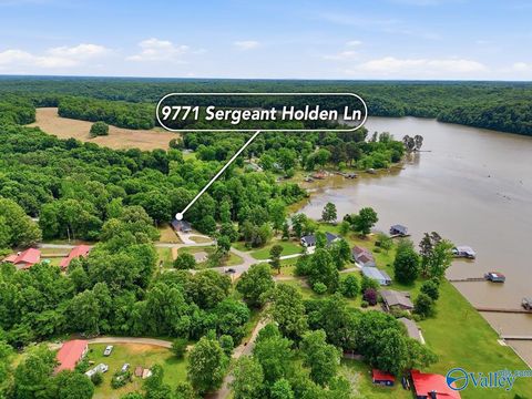 Homes For Sale - 9771 Sgt Holden Lane<br/> Athens, AL 35614