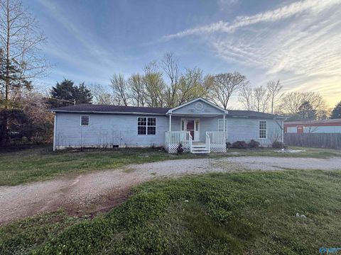 Photo of 886 Plummer Road NW, Huntsville, AL 35806 (MLS # 21912253)