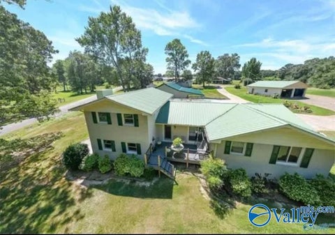 Homes For Sale - 60 Holbrooks Street<br/> Crossville, AL 35962