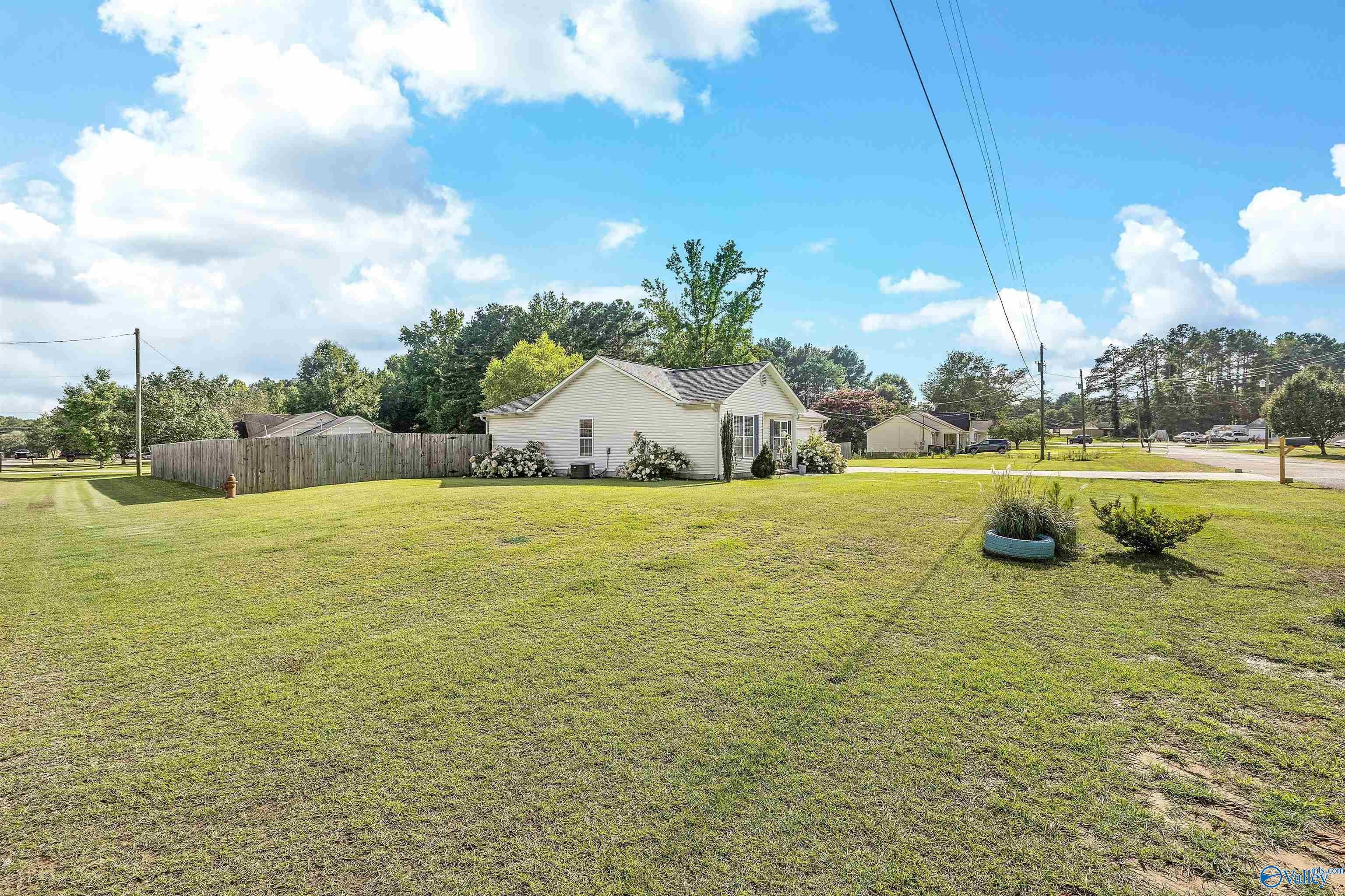 138 Rolling Meadows Road SE