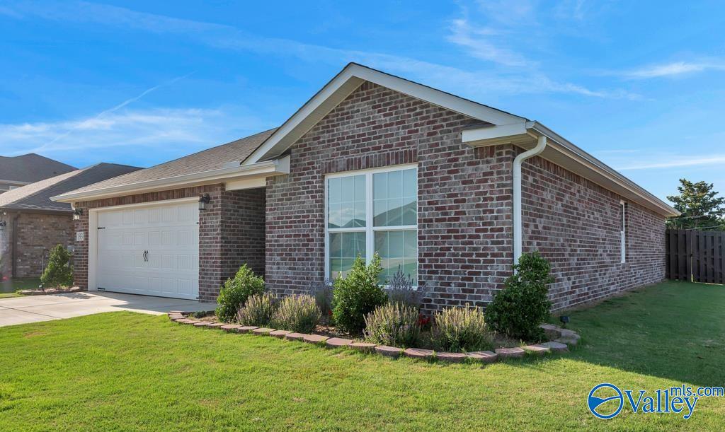 193 Cherry Laurel Drive, Hazel Green, Alabama image 3