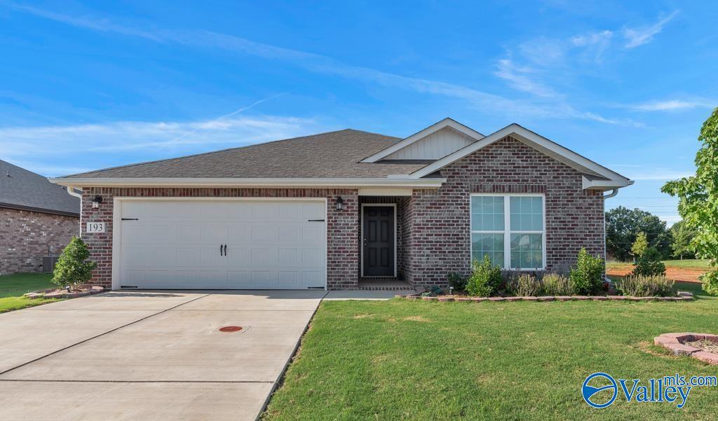 193 Cherry Laurel Drive, Hazel Green, Alabama image 1
