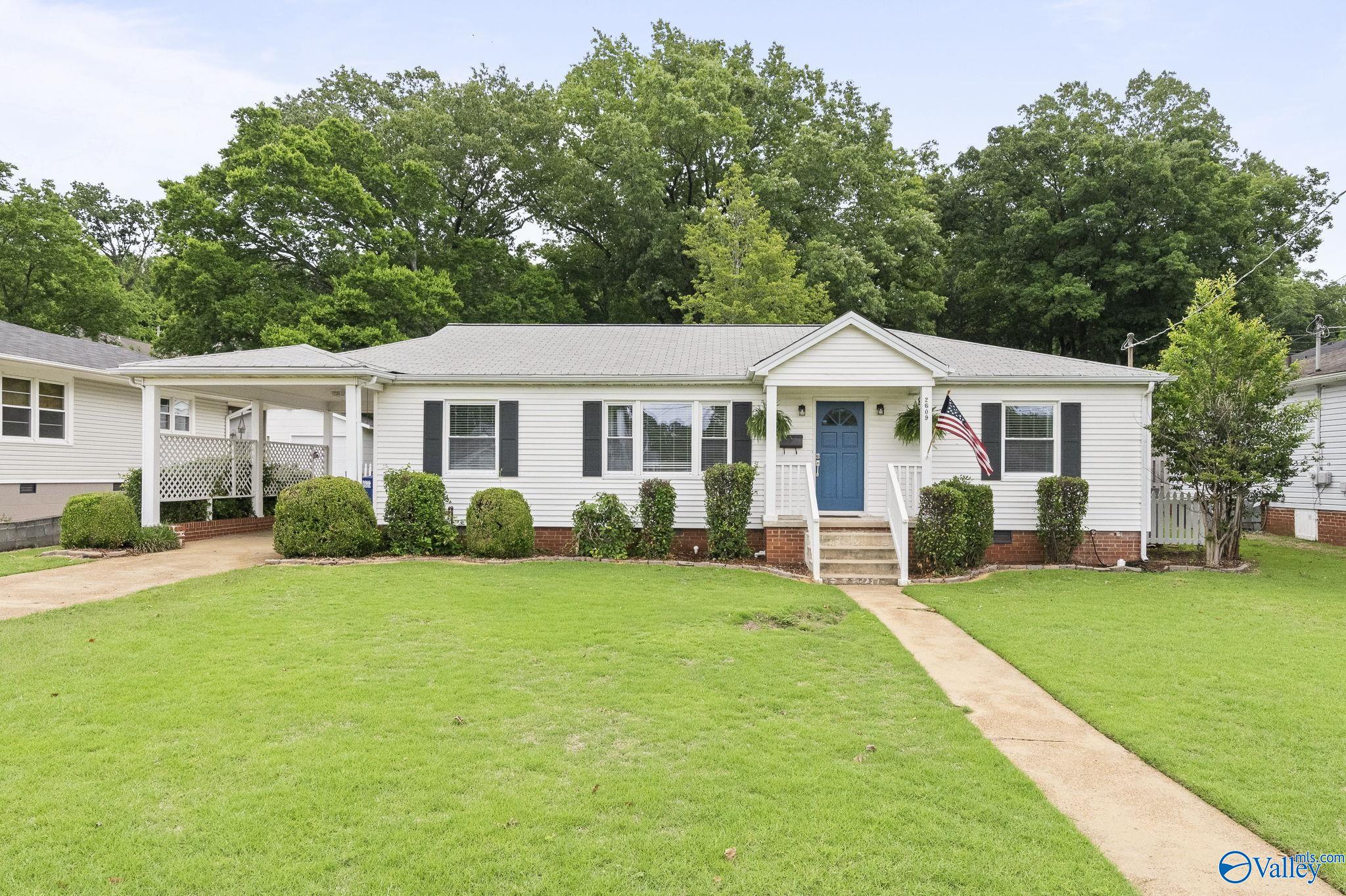 2609 Woodview Drive, Huntsville, Alabama image 1