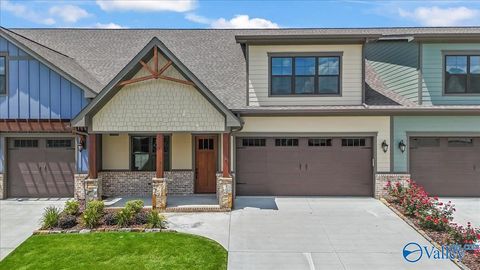 Townhouse For Sale - 178 Whistling Straits Way<br/> Marshall County, Guntersville, AL 35976