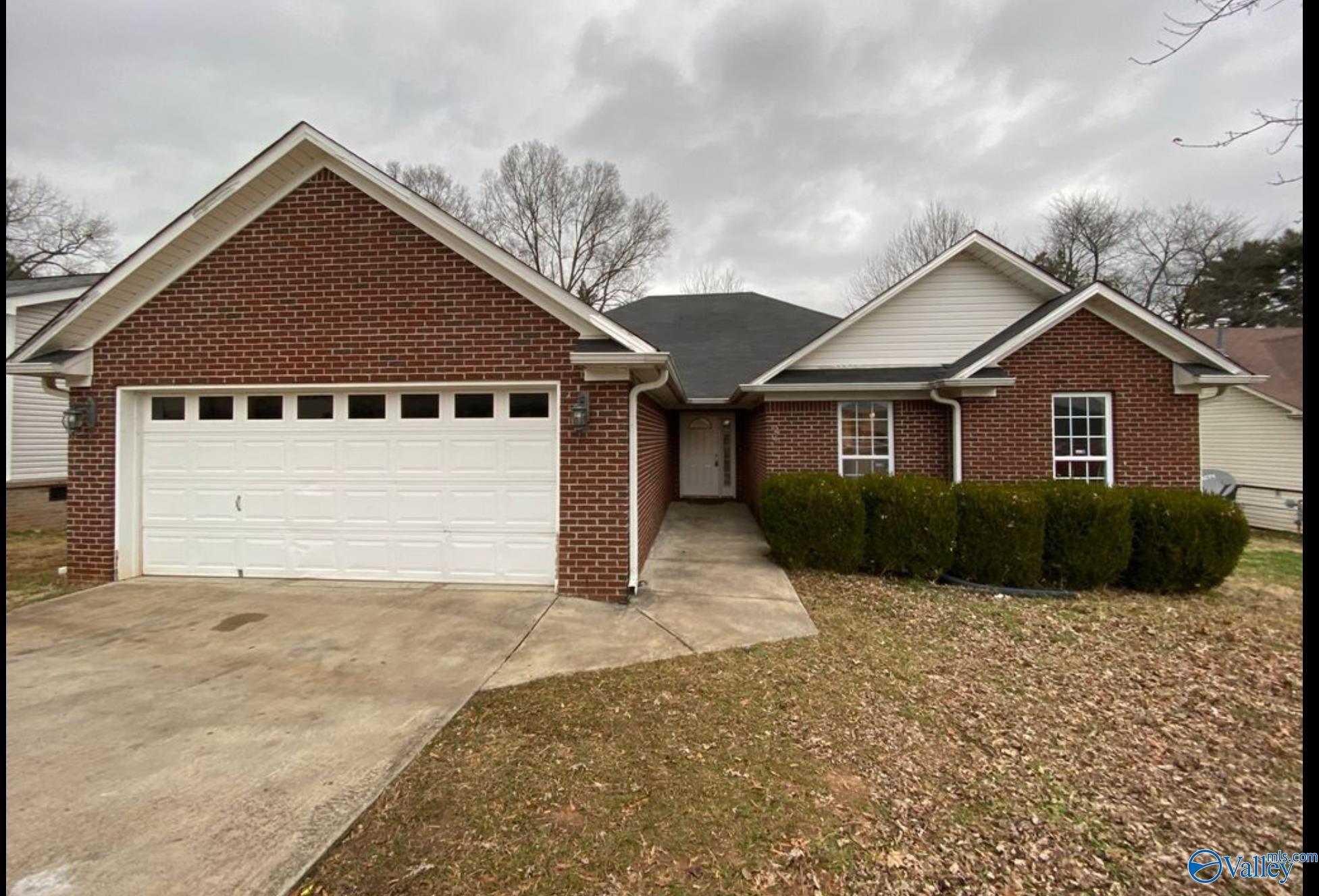 2412 Garden Park Drive, Huntsville, Alabama image 1