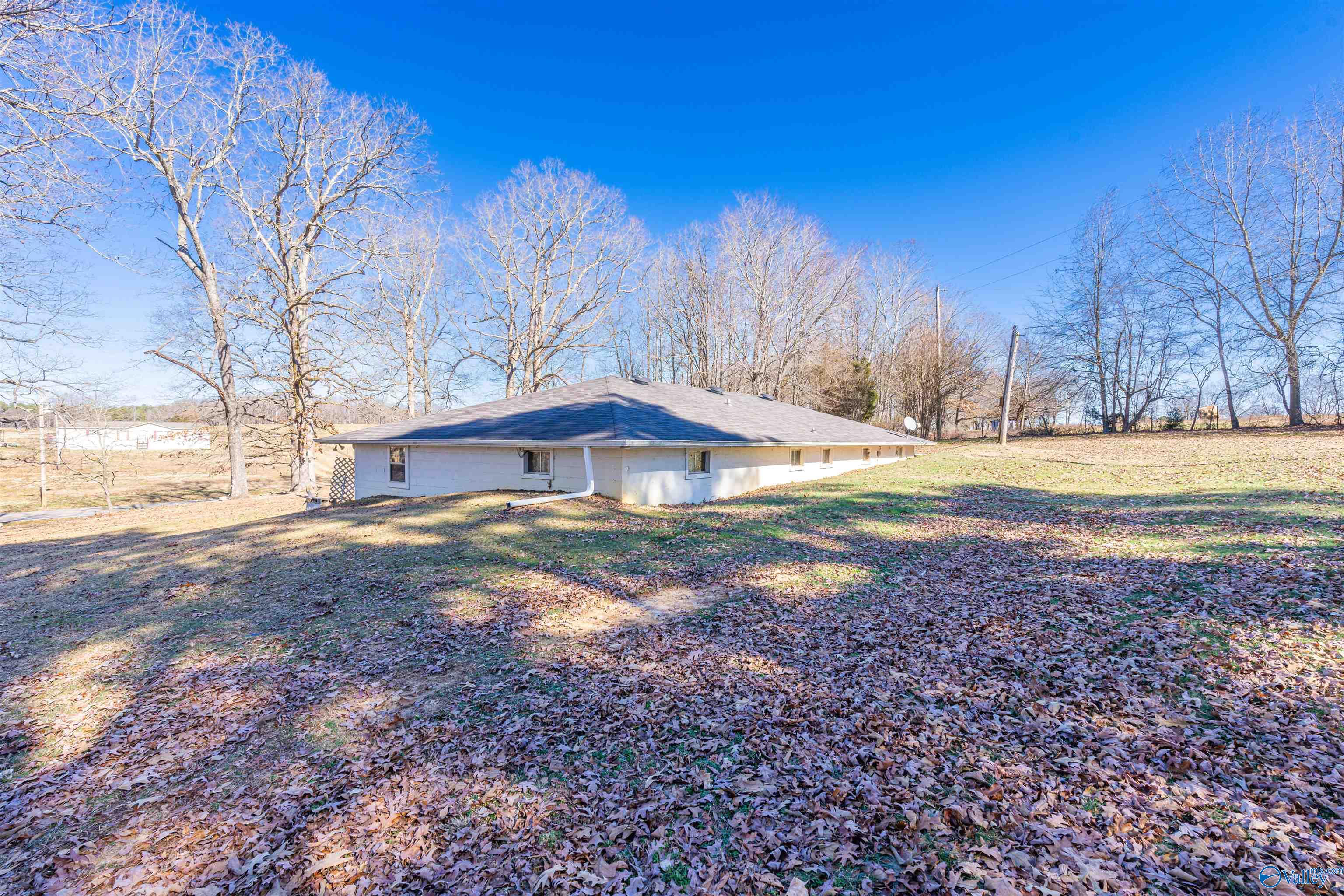 7484 County Road 76, Rogersville, Alabama image 26