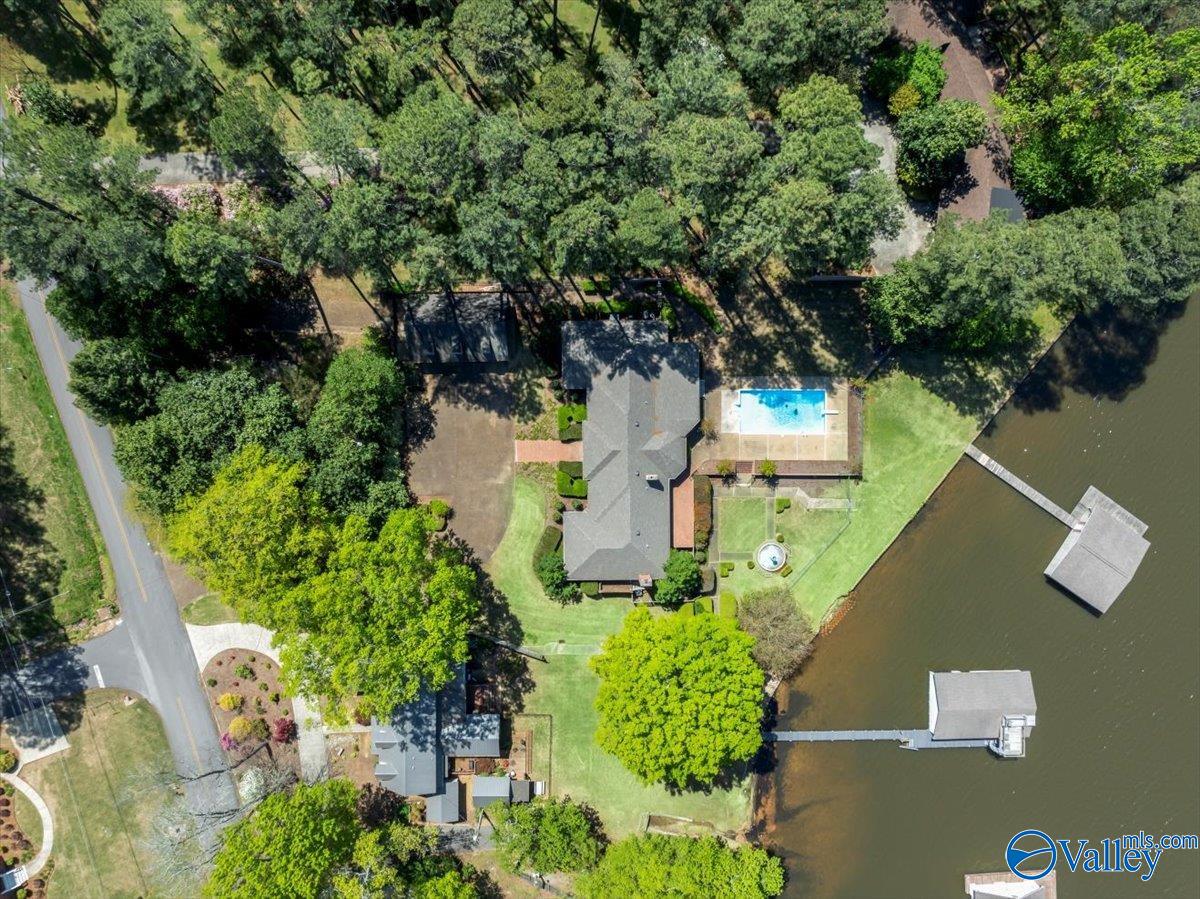 1800 Wyeth Drive, Guntersville, Alabama image 13