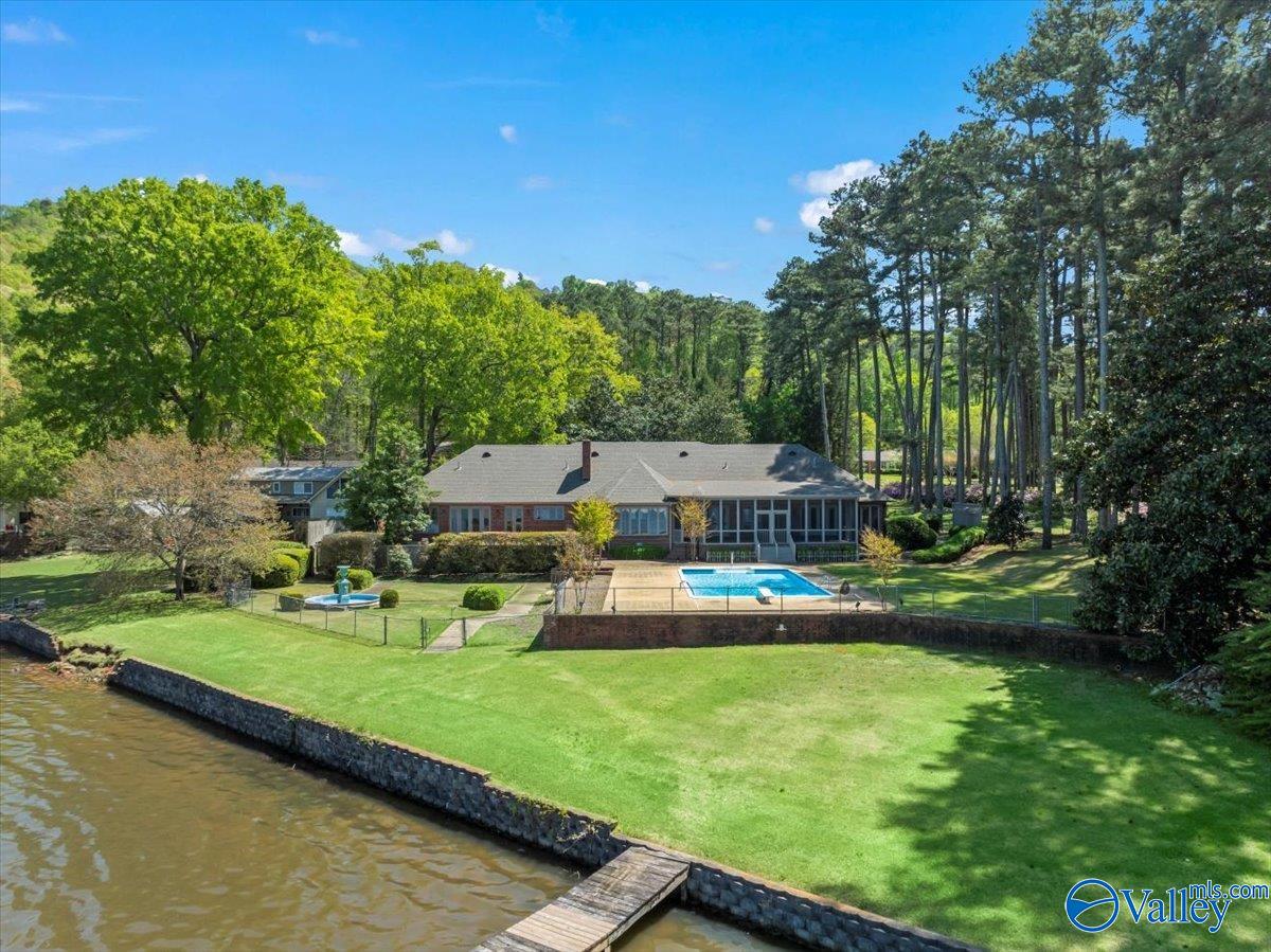 1800 Wyeth Drive, Guntersville, Alabama image 10