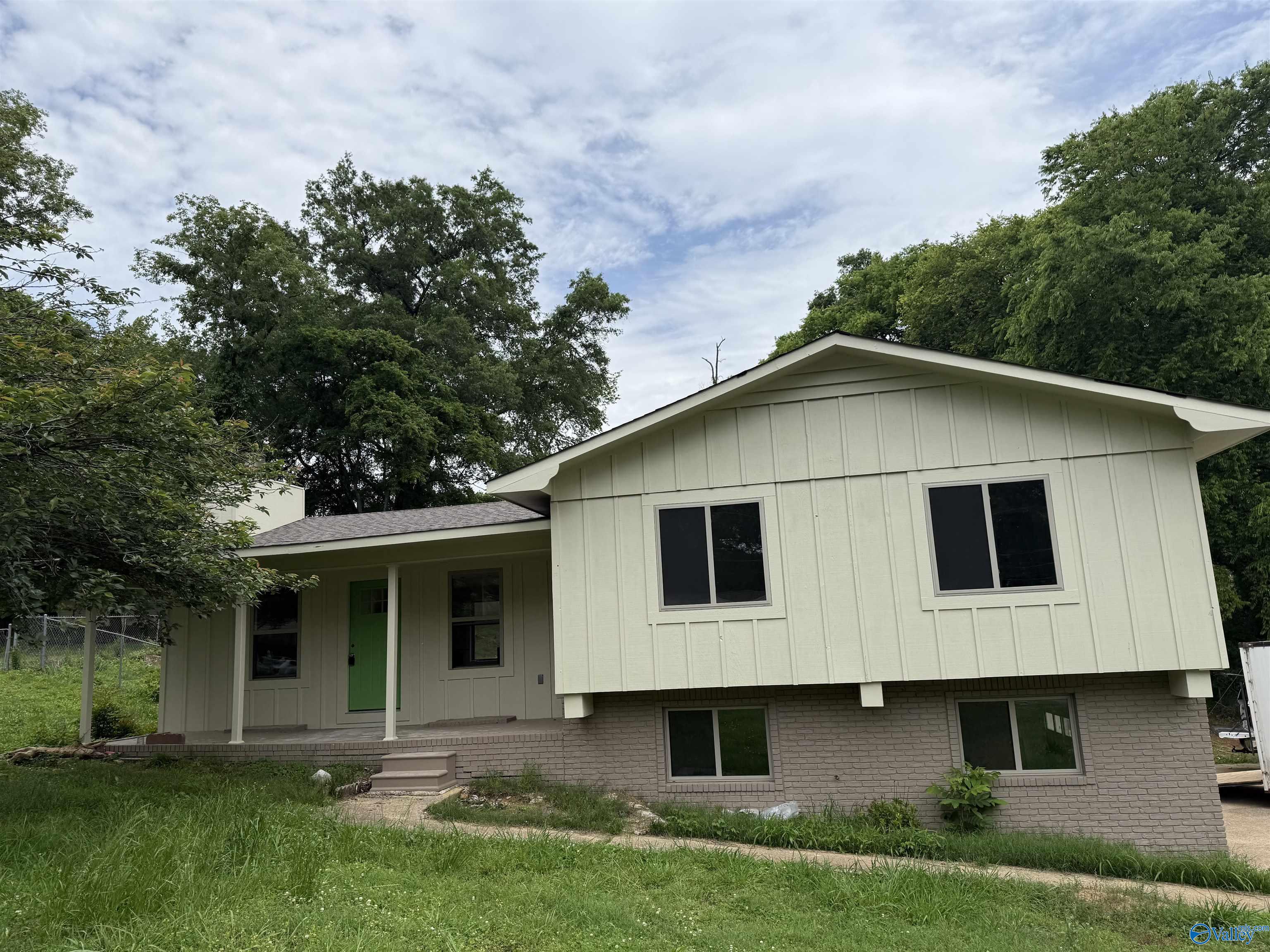 1605 Phillips Drive, Scottsboro, Alabama image 3