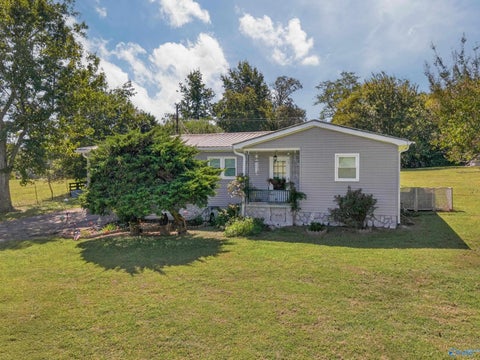 Homes For Sale - 128 Smith Mill Road<br/> Lincoln County, Fayetteville, TN 37334