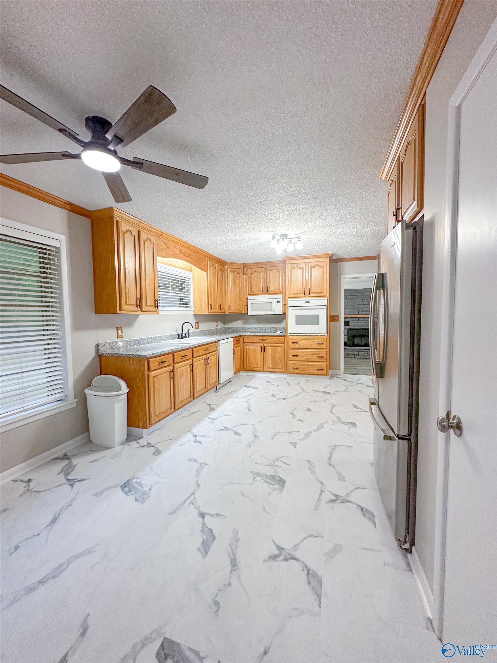 10 NE Brookwood Circle, Arab, Alabama image 16