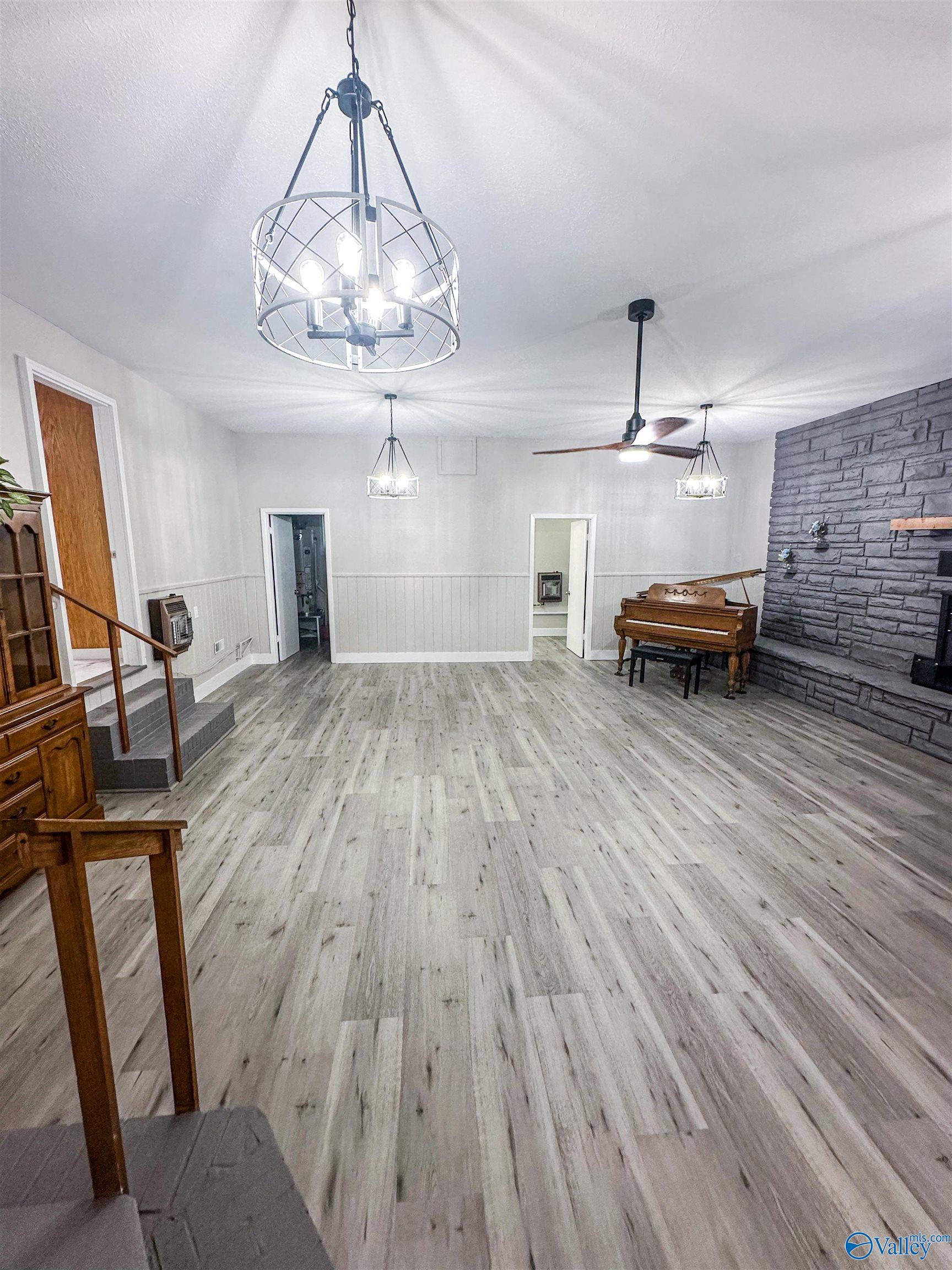10 NE Brookwood Circle, Arab, Alabama image 7