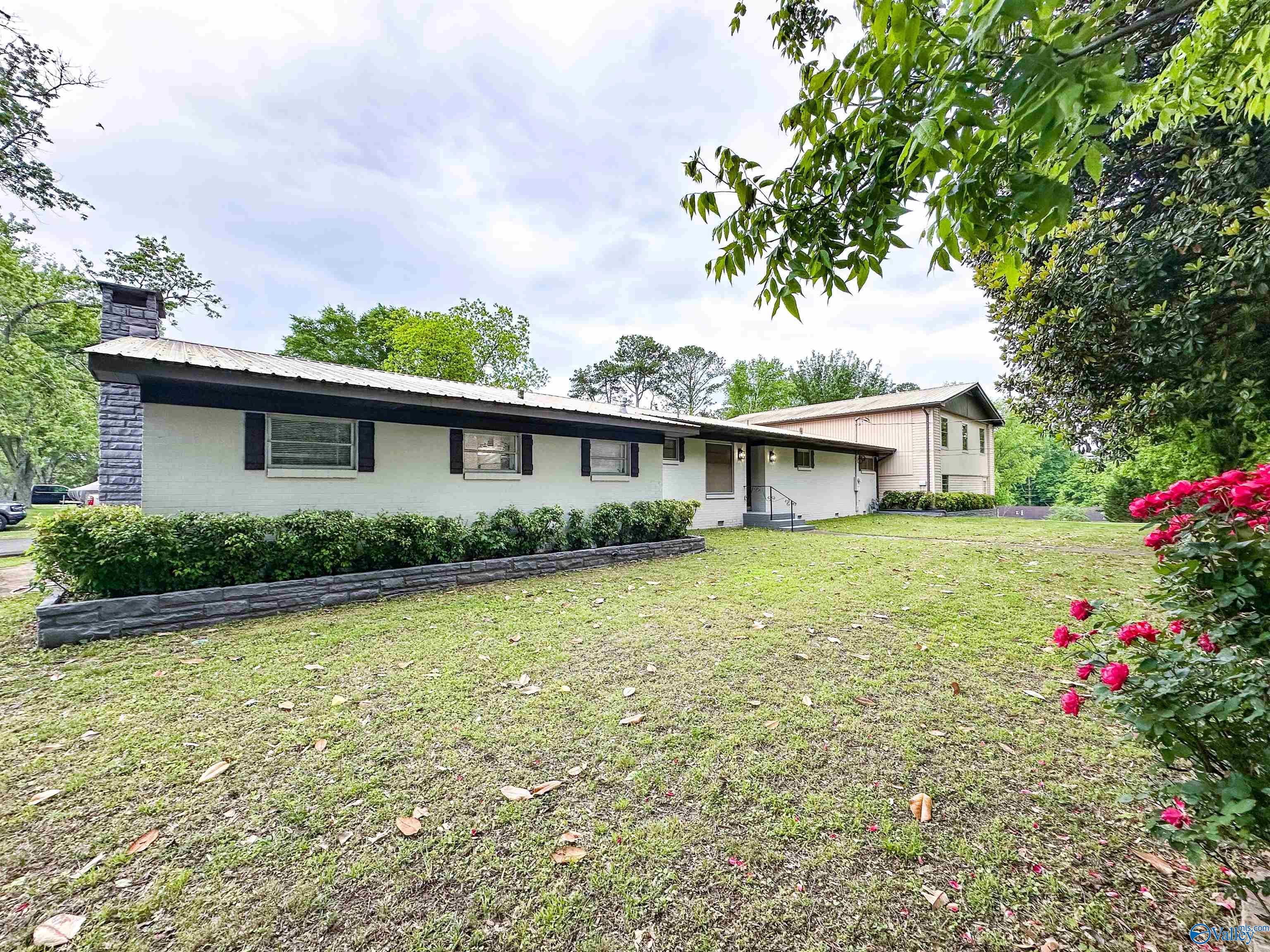 10 NE Brookwood Circle, Arab, Alabama image 2