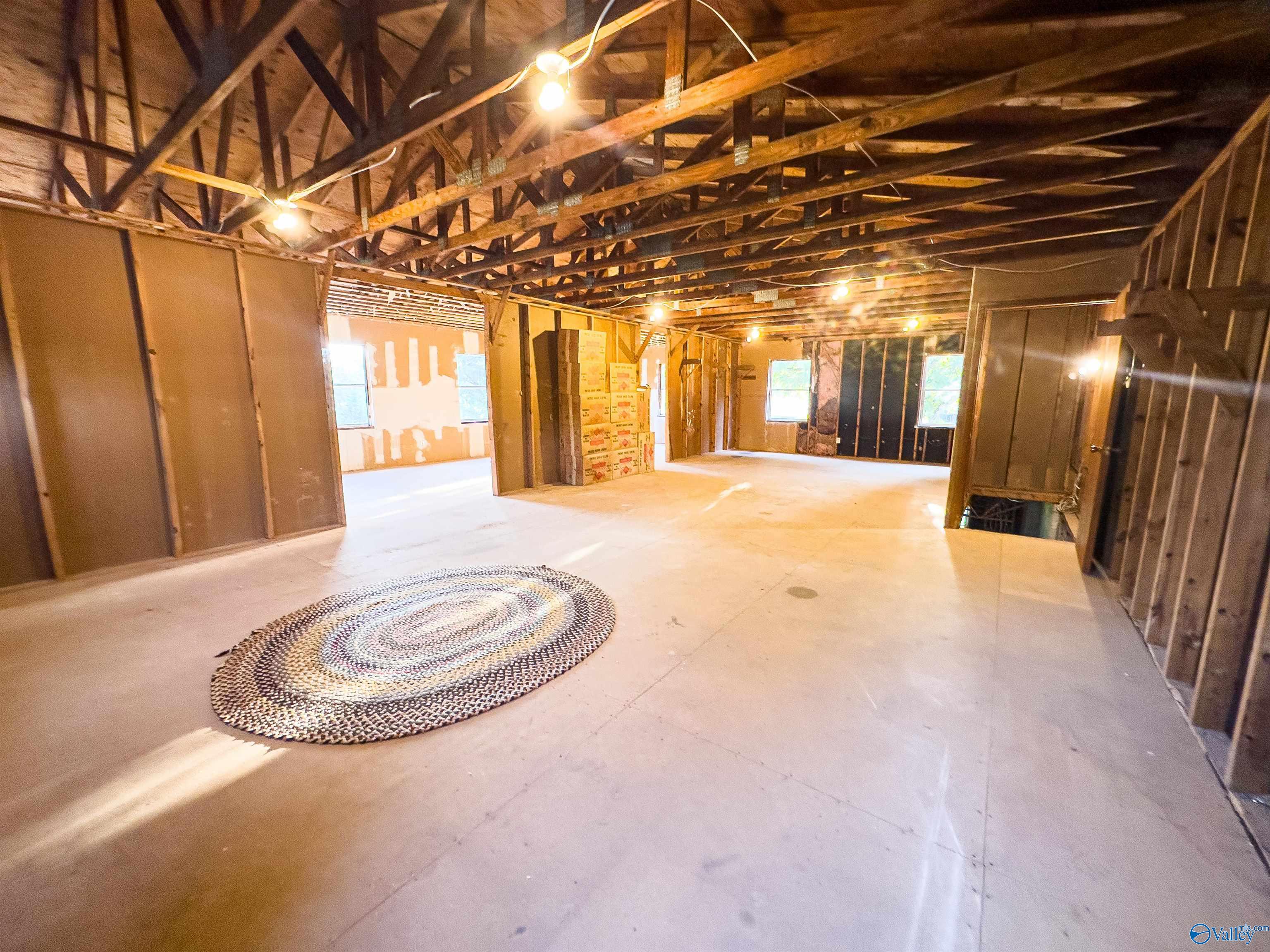 10 NE Brookwood Circle, Arab, Alabama image 32