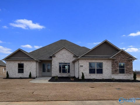 Homes For Sale - 26368 Old Town Drive<br/> Athens, AL 35613
