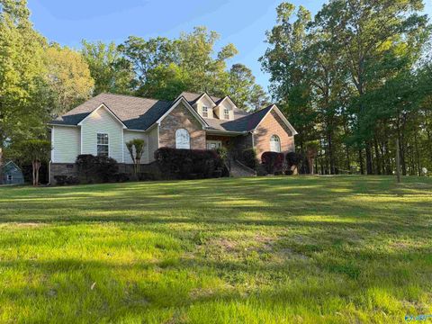 Homes For Sale - 3553 Creek Path Road<br/> Marshall County, Guntersville, AL 35976