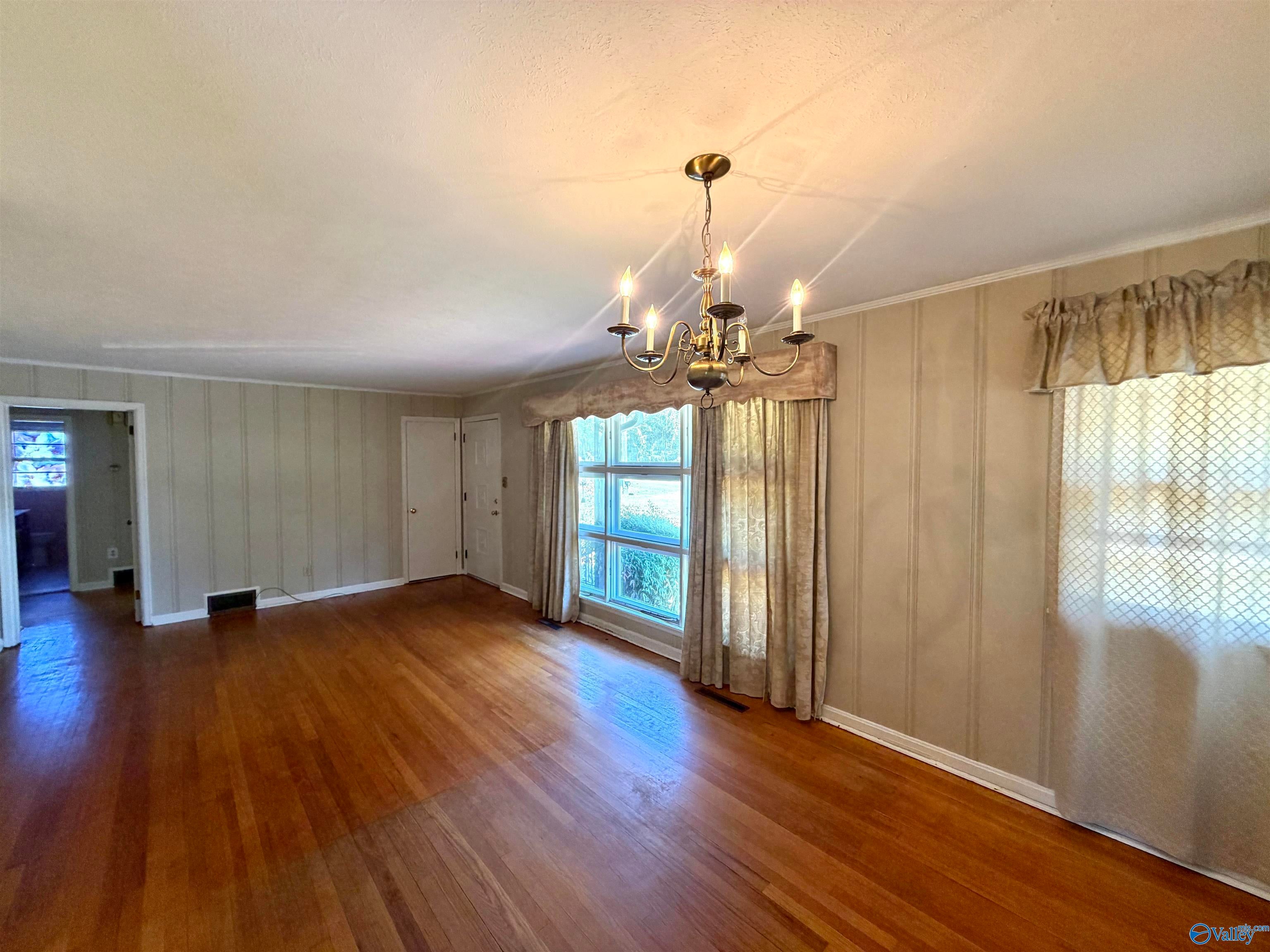 141 Elsmore Boulevard