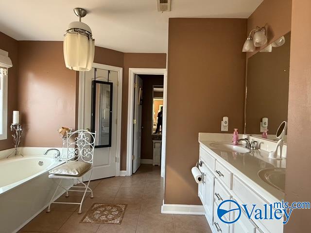 119 Oak Branch Circle, Harvest, Alabama image 10