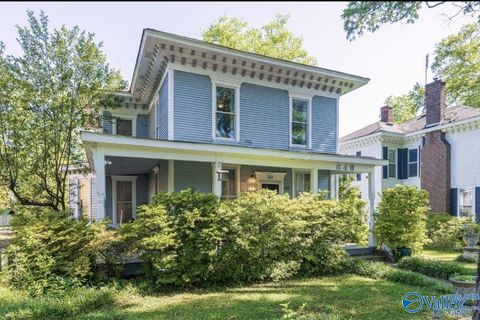 Photo of 648 Johnston Street SE, Decatur, AL 35601 (MLS # 21911696)