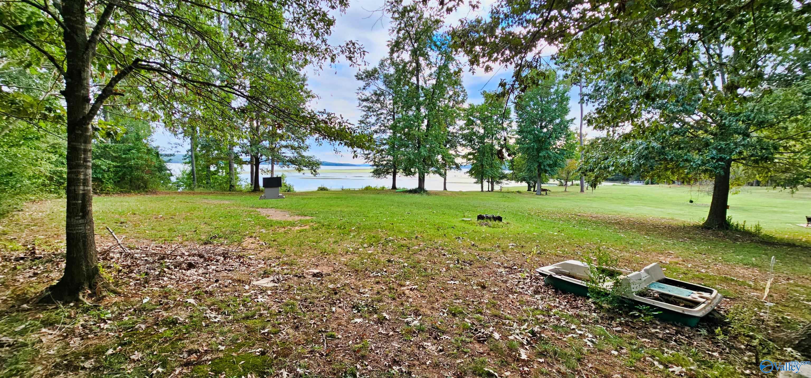 1478 Holiday Shores Road, Scottsboro, Alabama image 13