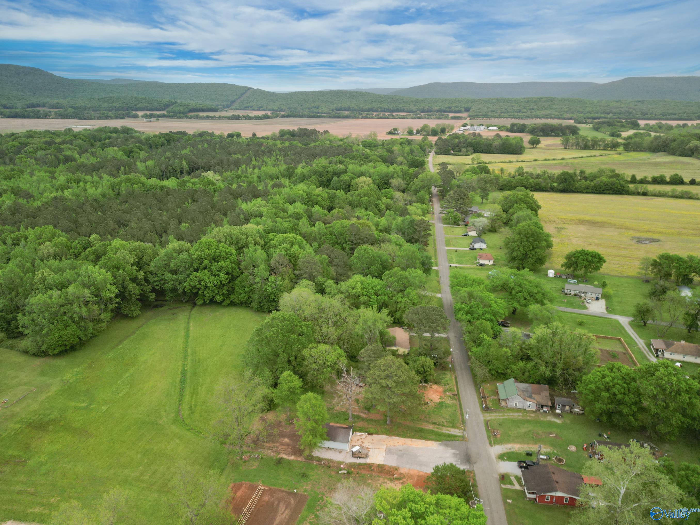 365 Section Line Road, Gurley, Alabama image 6