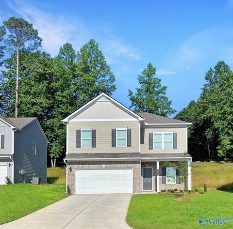 Homes For Sale - 345 Emma Way<br/> New Market, AL 35761