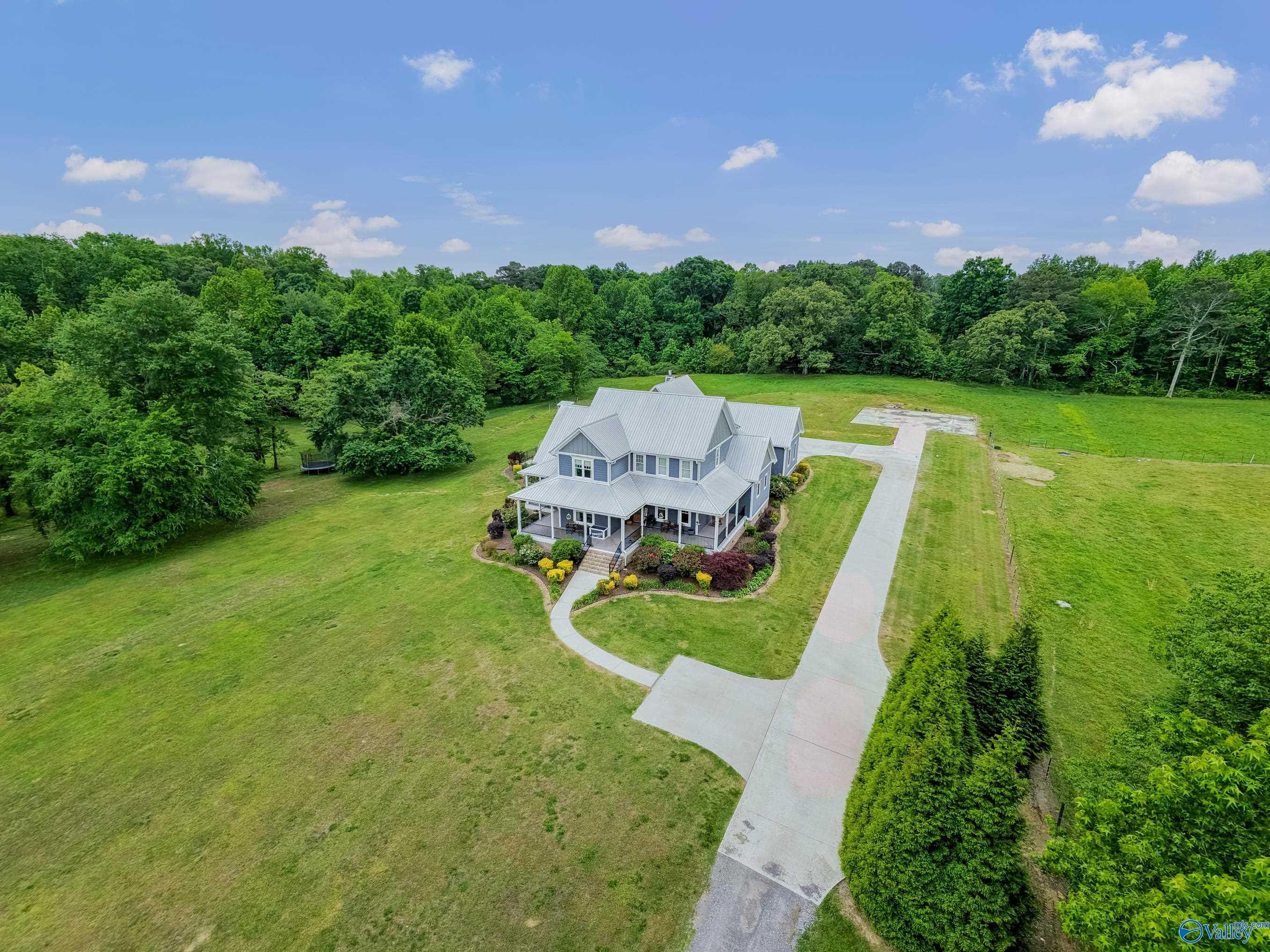 482 Hilltop Road