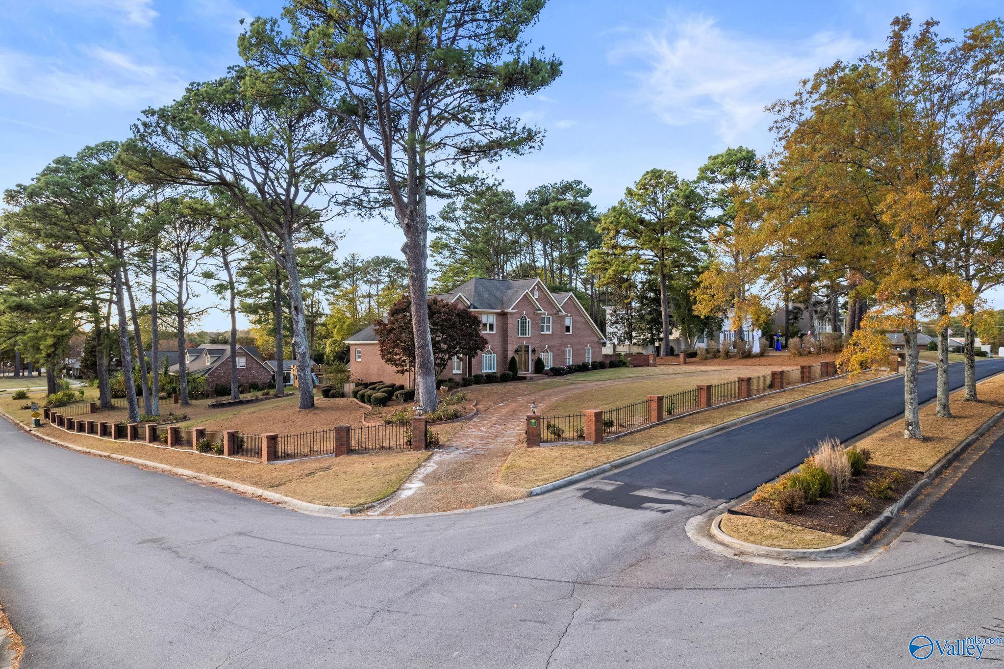 1658 Country Club Drive, Killen, Alabama image 6