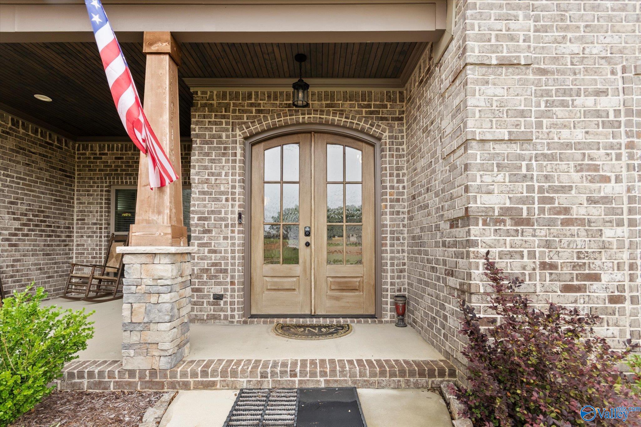 16082 Darby Drive, Athens, Alabama image 2