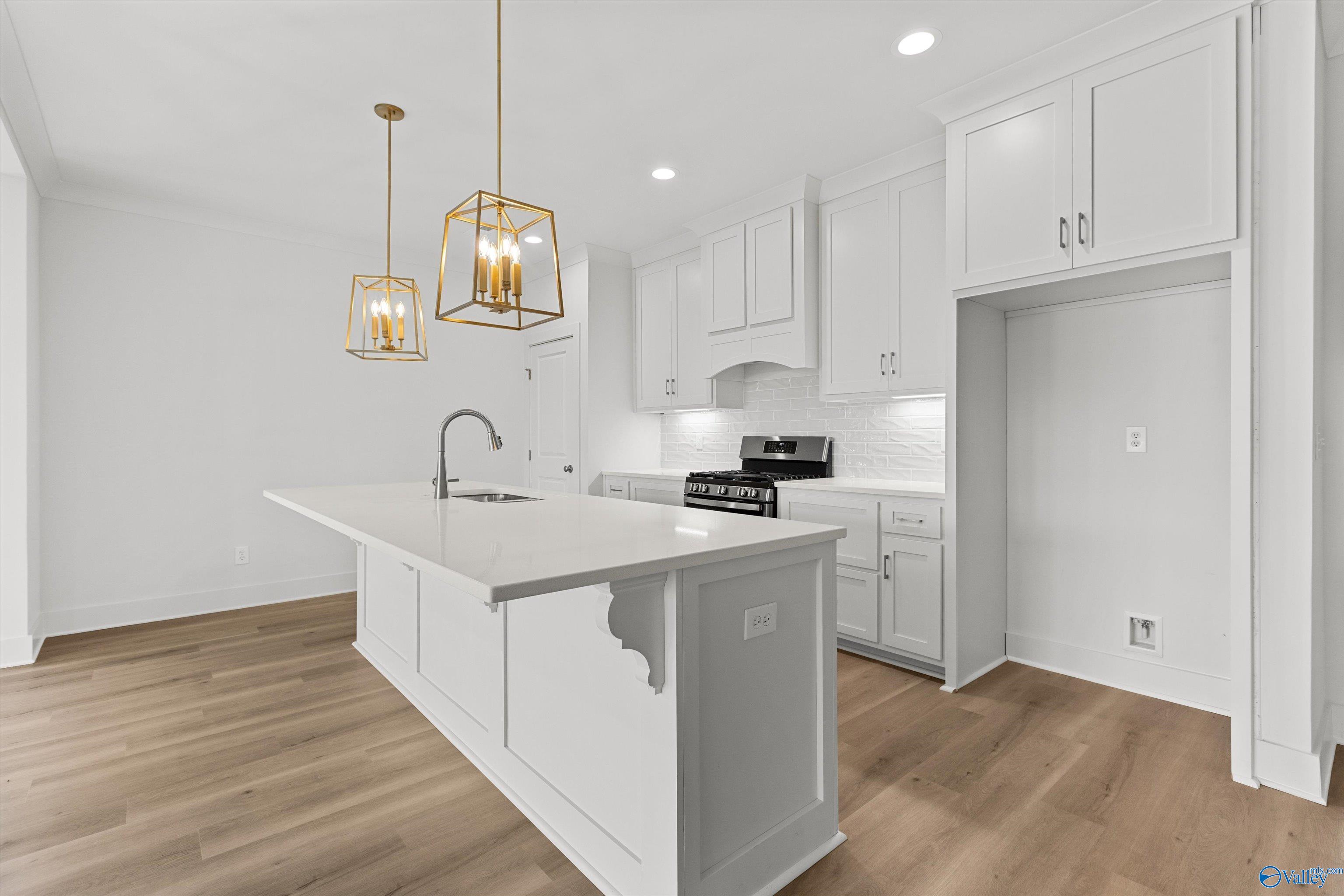 22122 Mulligan Parkway