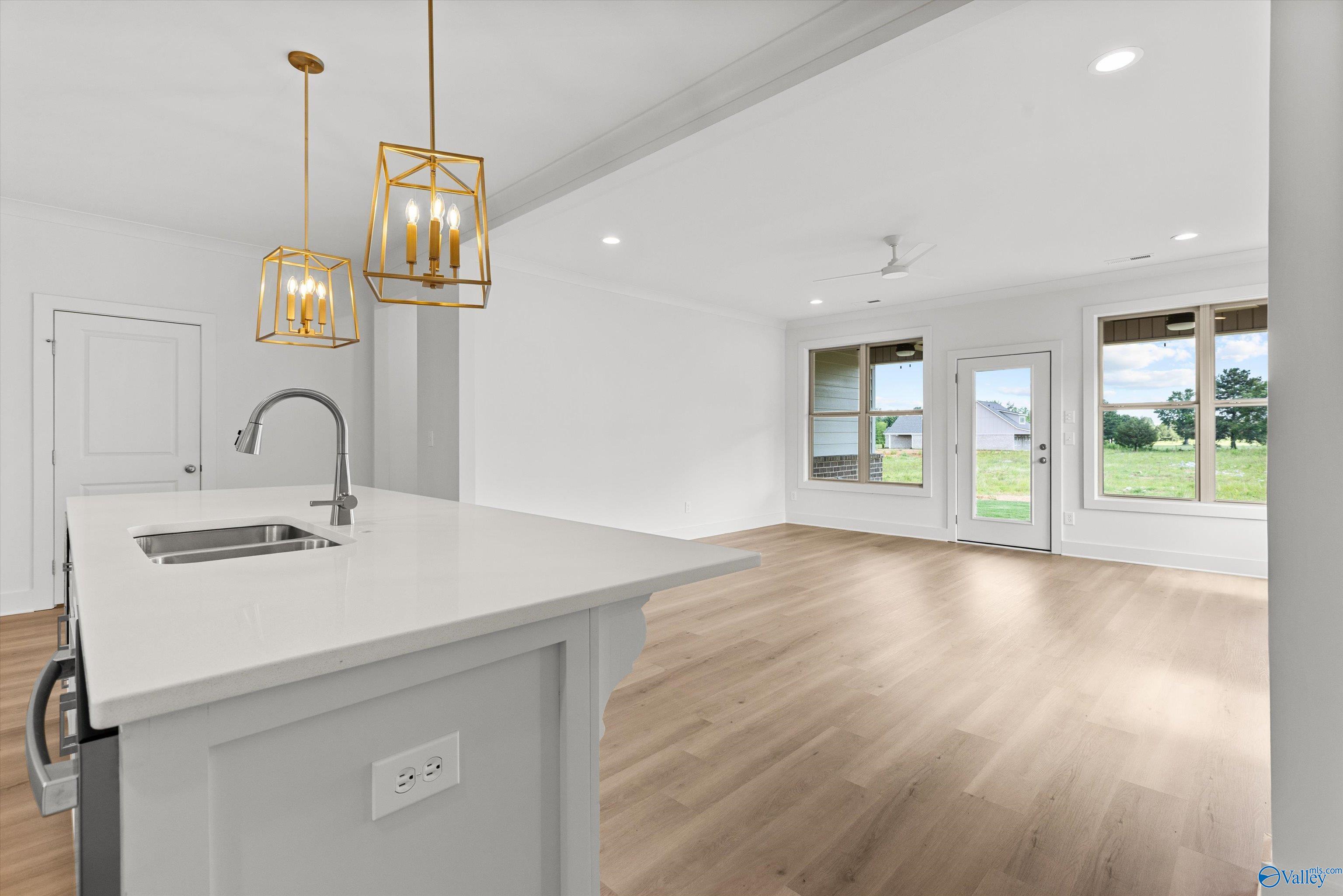 22122 Mulligan Parkway