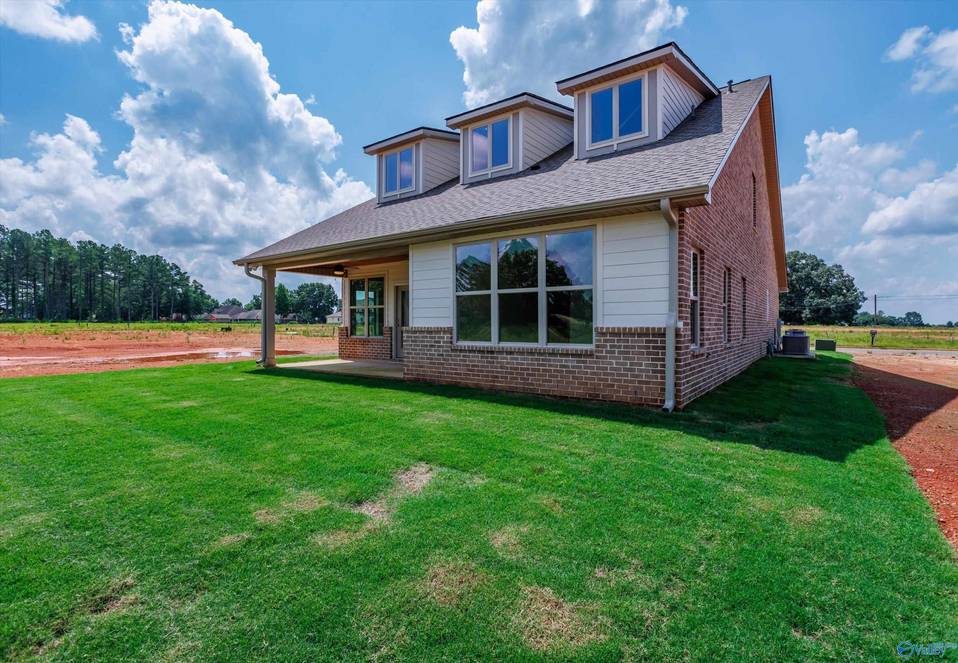 22122 Mulligan Parkway
