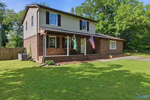 Apartment For Sale - 1230 Main Street<br/> Hartselle, AL 35640