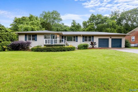 Homes For Sale - 2708 Imperial Drive<br/> Huntsville, AL 35801