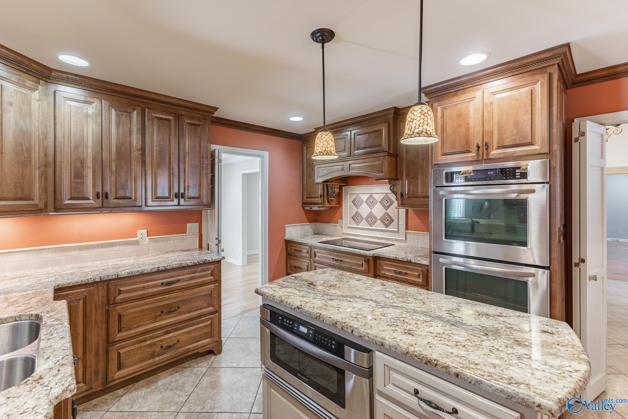 407 Zandale Drive, Huntsville, Alabama image 8