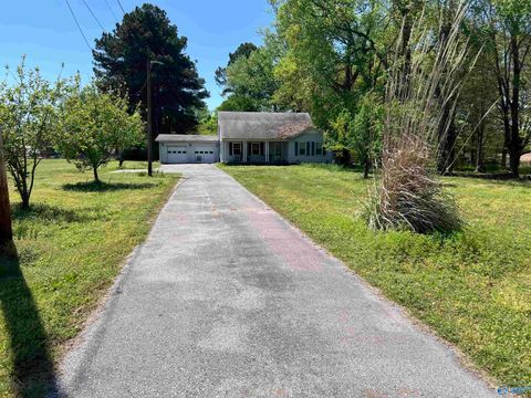 16728 US Highway 72 Athens AL 35611