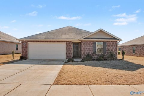 Homes For Sale - 142 Murphy Lane<br/> Madison, AL 35756